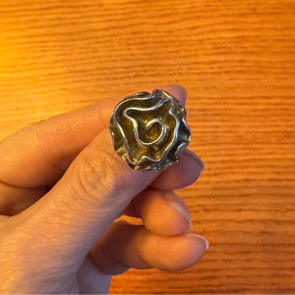 Sterling Silver 925 Swirl cocktail Ring Rosette Statement Sz 8.25 8.81 grams - Picture 3 of 7
